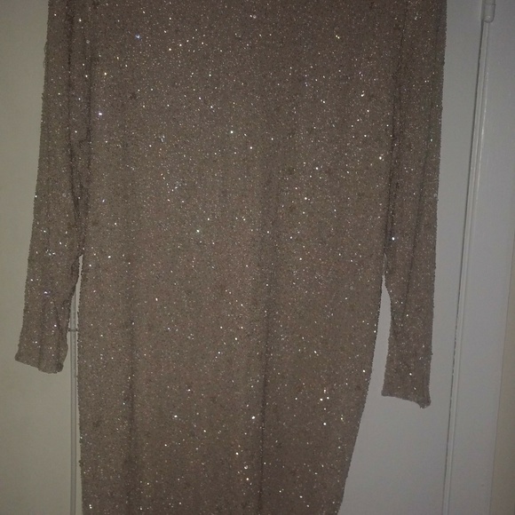 Dress - Picture 7 of 11